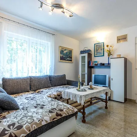 4 Bedroom Awesome Home In Sevid Holiday home *